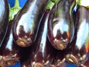 Comment congeler des aubergines en cubes pour une utilisation facile