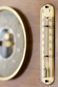 Comprendre les degrés Fahrenheit : histoire et conversion