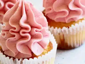 Comment réaliser des cupcakes sans moule : astuces et conseils